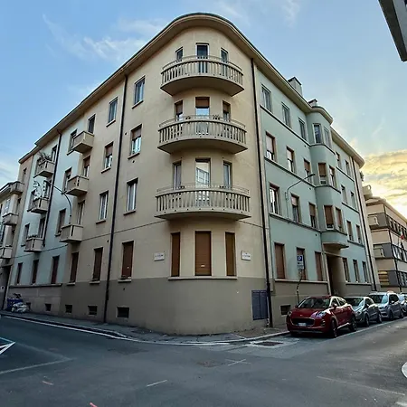Comoluxhouse- Intero Appartamento Exterior photo